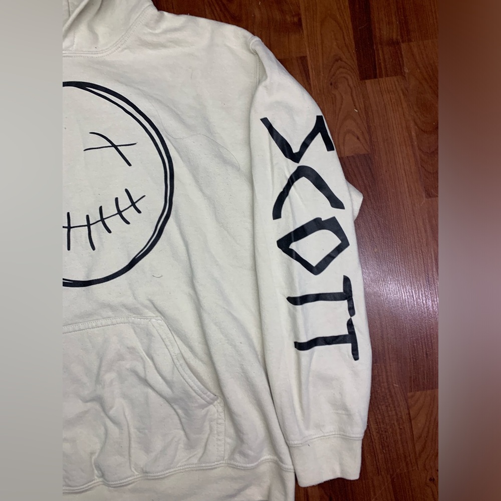 Travis Scott Dead Smiley Hoodie - Picture 3 of 4